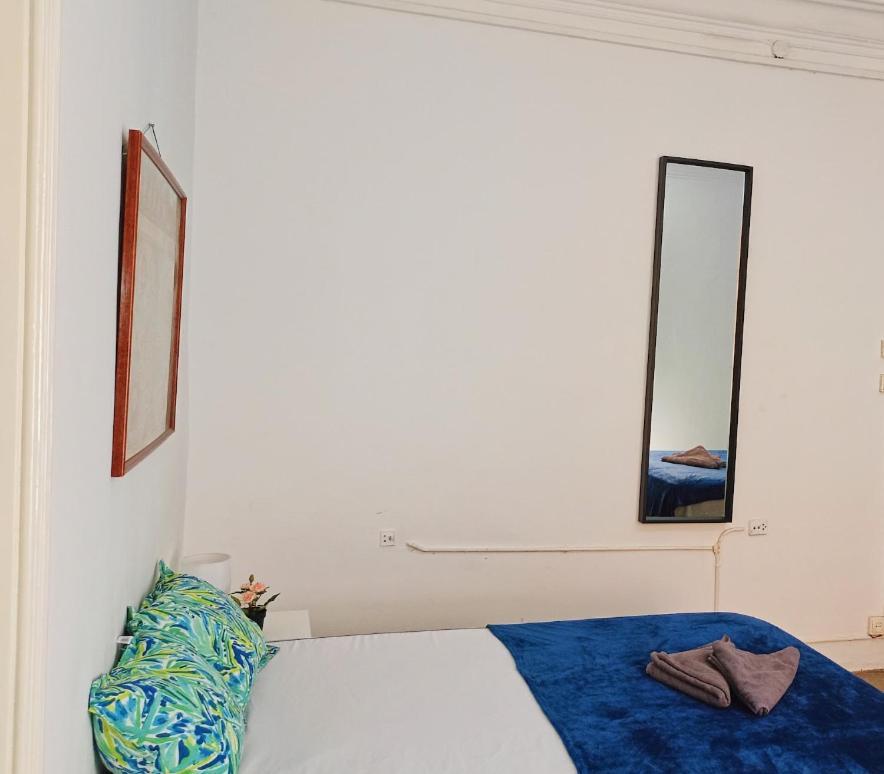 Bed and Breakfast Banys Nous R2 Барселона Екстер'єр фото
